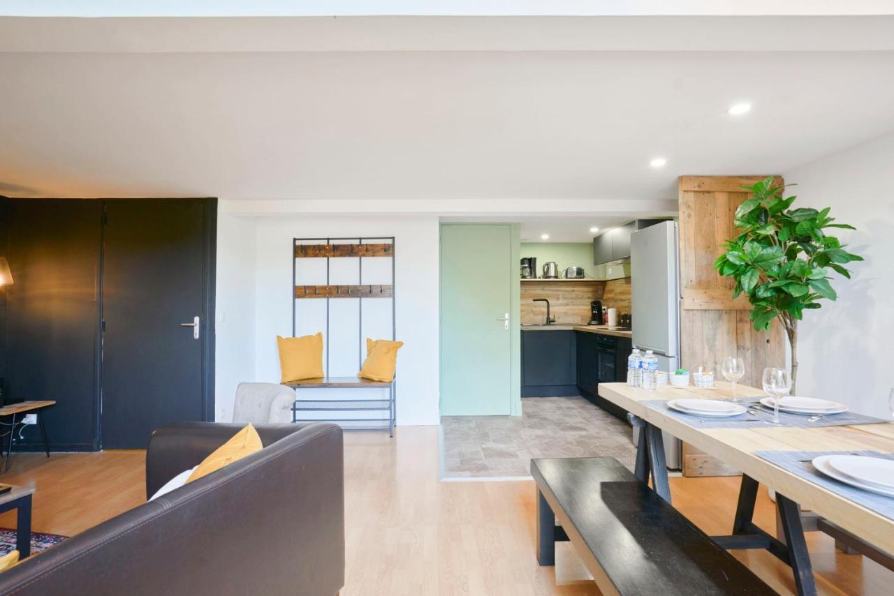 Locationstourcoing - Le Loft Two Apartment Bagian luar foto