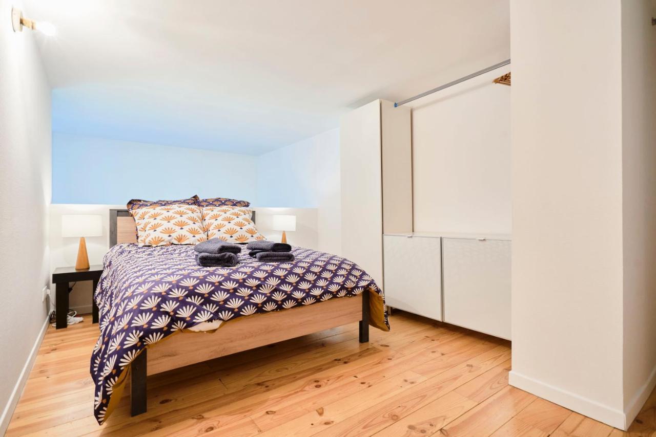 Locationstourcoing - Le Loft Two Apartment Bagian luar foto