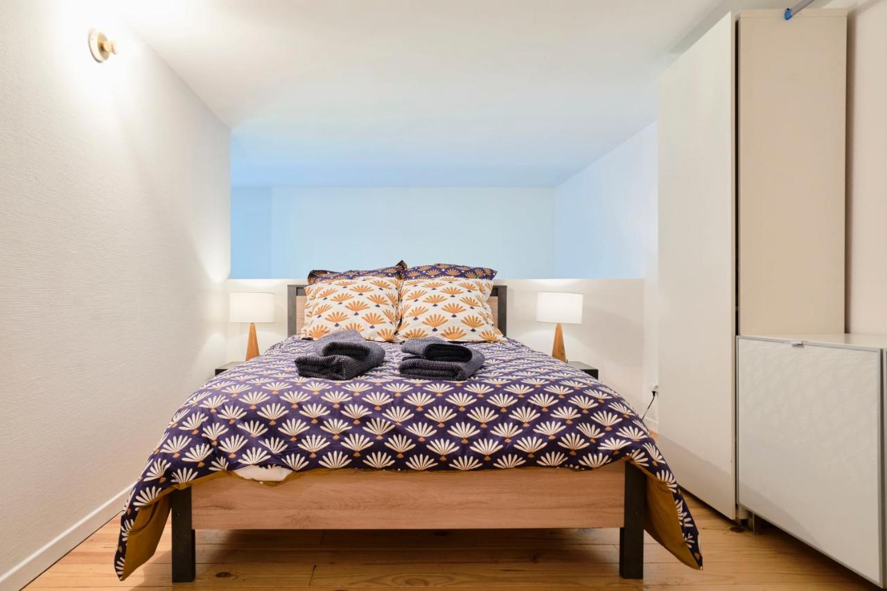 Locationstourcoing - Le Loft Two Apartment Bagian luar foto